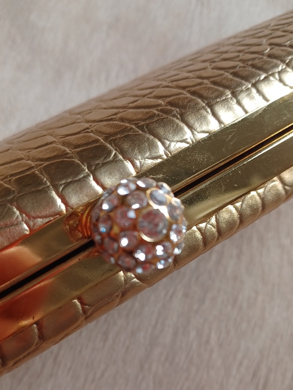 Gold Clutch - Picture 13 of 14